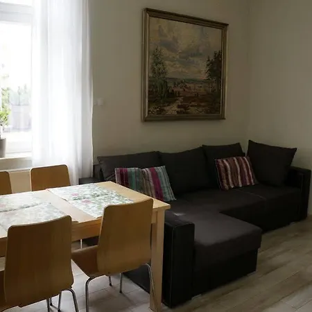 Apartament Wild Rose Apartman *